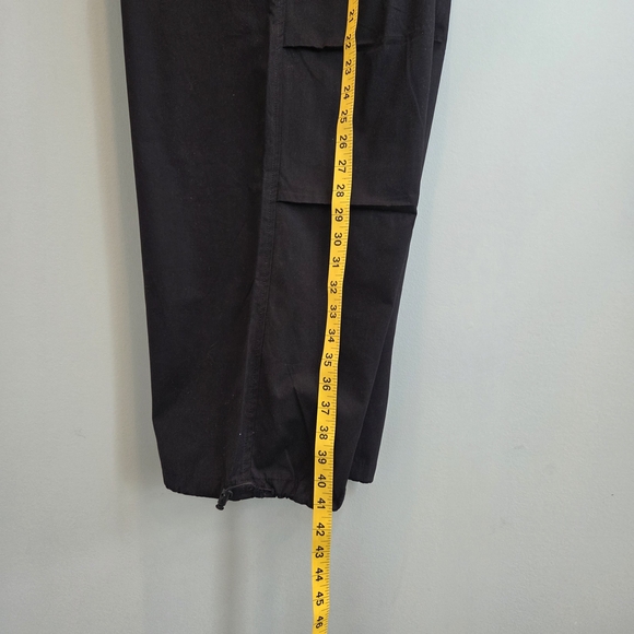 Forever 21 Black Jogger Pants Drawstring Cropped Medium New With Tags - Picture 8 of 15